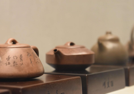 唐云八壶精舍曼生壶展览图